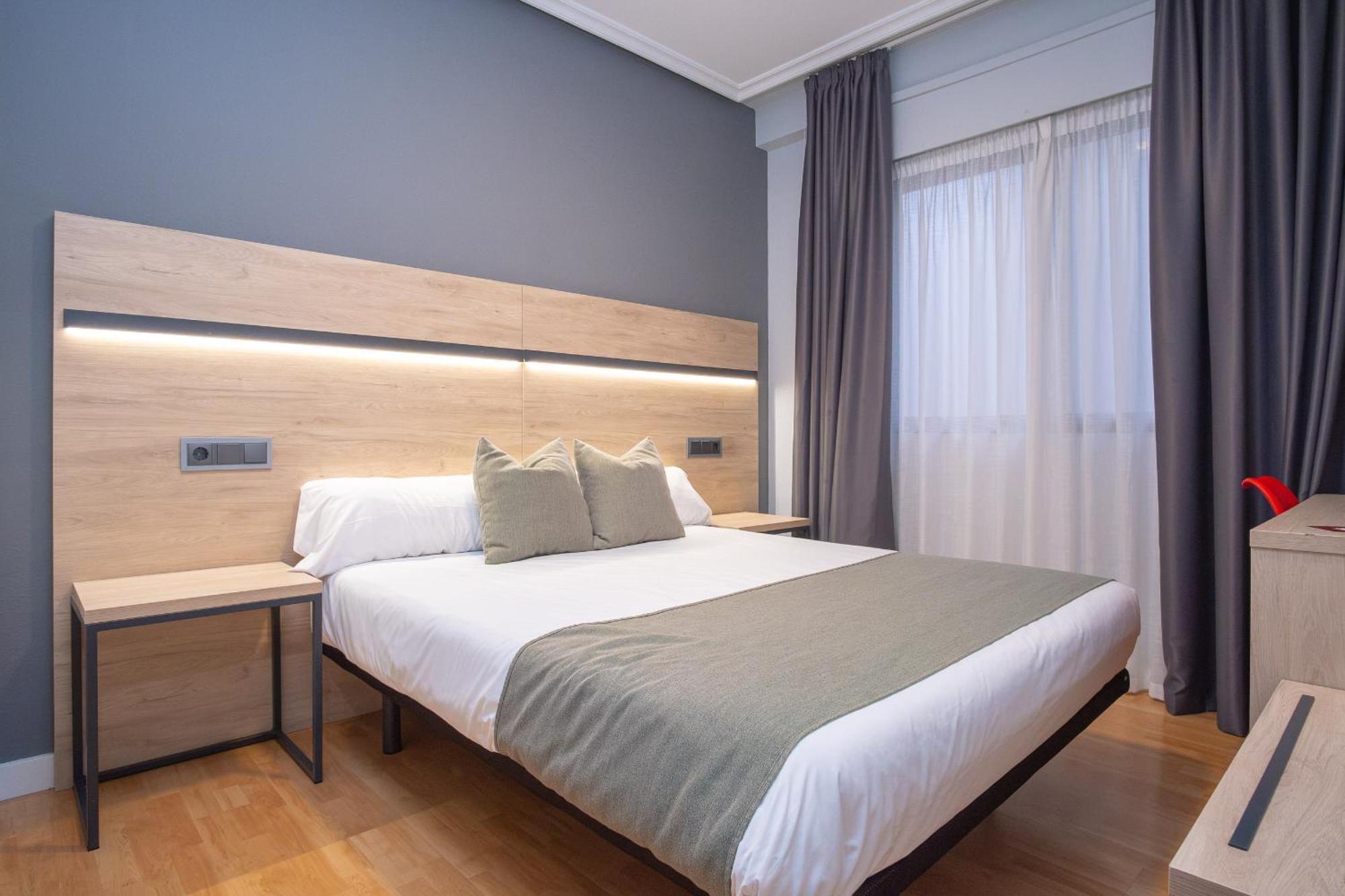 Vtz Hotel El Principe ซาราโกซา ภายนอก รูปภาพ